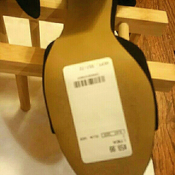 Woman's New shoes - Picture 4 of 4